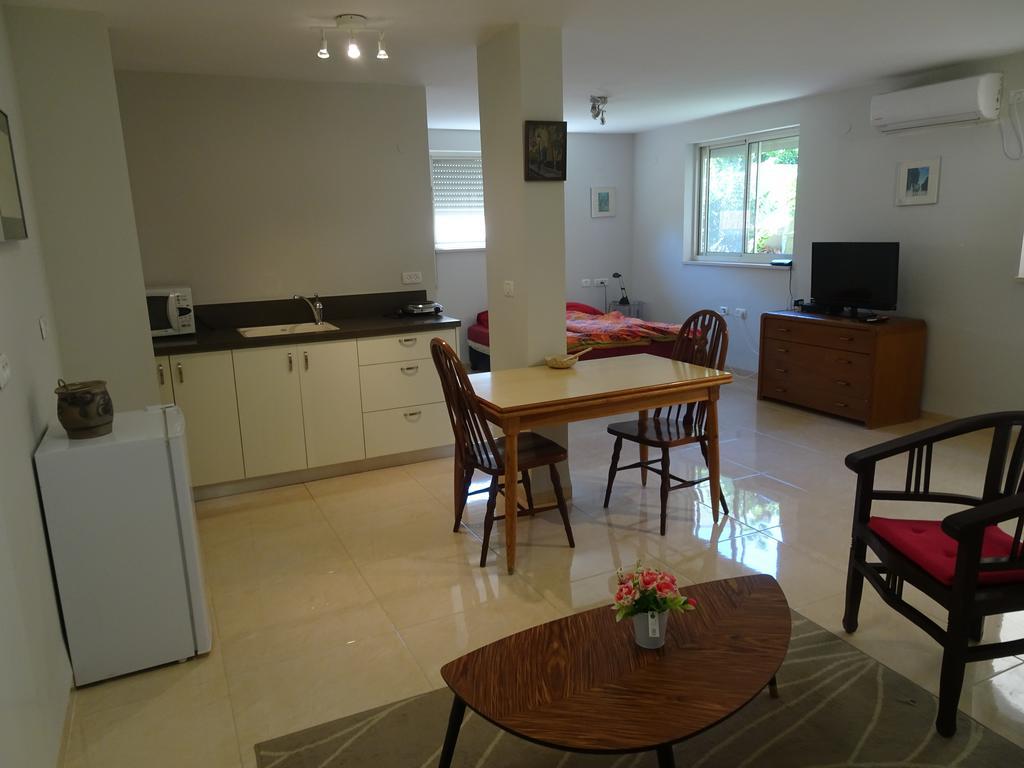 Magnificent Studio In Zichron Yaakov Sea View And Garden 지크론 야코브 외부 사진